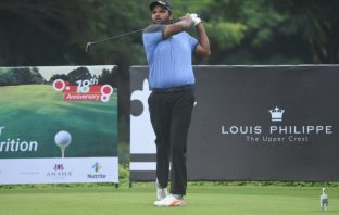 Udayan Mane and Miguel Carballo Share Round One Top Honours at Louis Philippe Cup