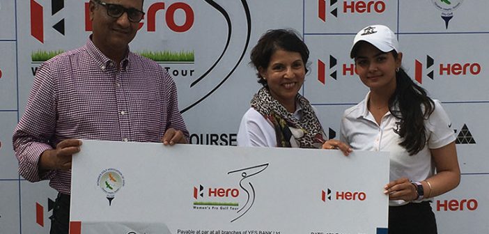 Seher Atwal (R) receiving her winning cheque from Mr. Andrew Pinto Chairman Tournaments-PCGC and Mrs. Padmaja Shirke, Lady Captain PCGC