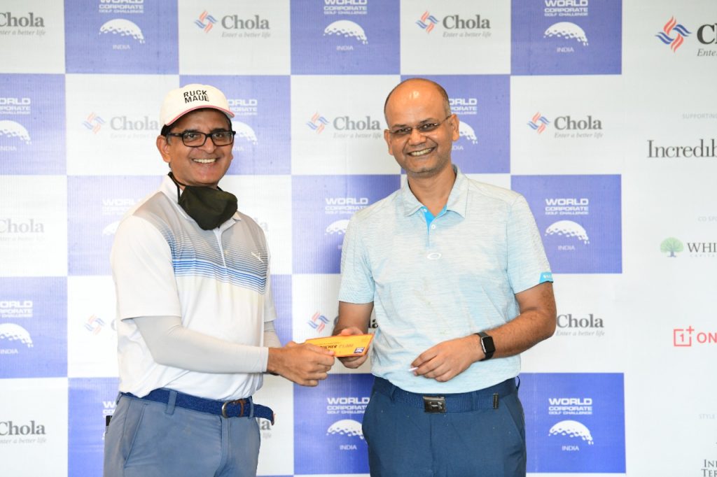 Anurag Mathur awarding Ananth Ranganathan