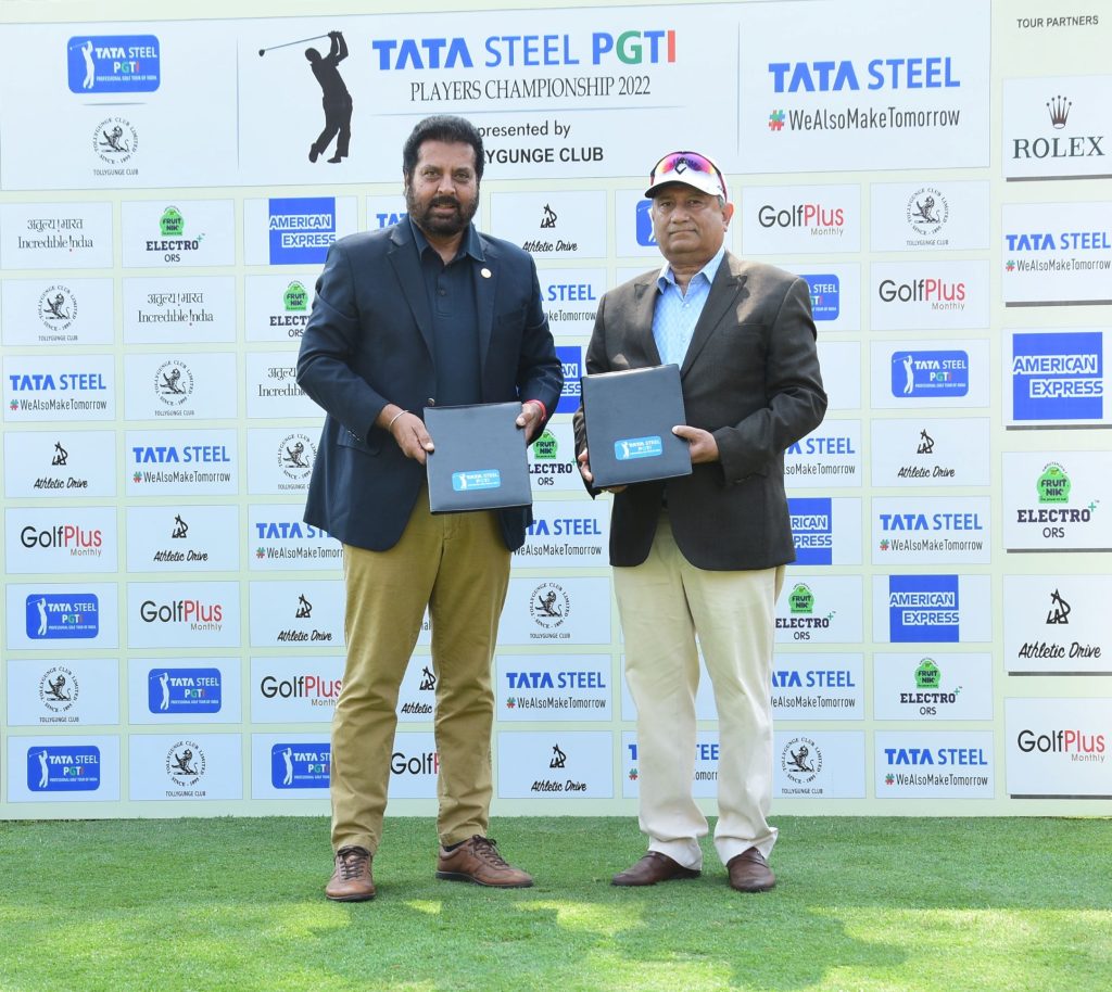 Mr. Uttam Singh Mundy, CEO, PGTI (left) and Mr. Sanjiv Paul, Vice President (Safety, Health & Sustainability), TATA Steel (right) signed the partnership renewal agreement at the Tollygunge Club in Kolkata on Friday